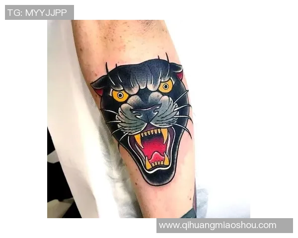 大腿纹身展现个性魅力足球明星男士的时尚选择与风格解析